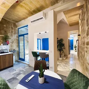 Mandera's Boutique & Dorms Maison d'hôtes